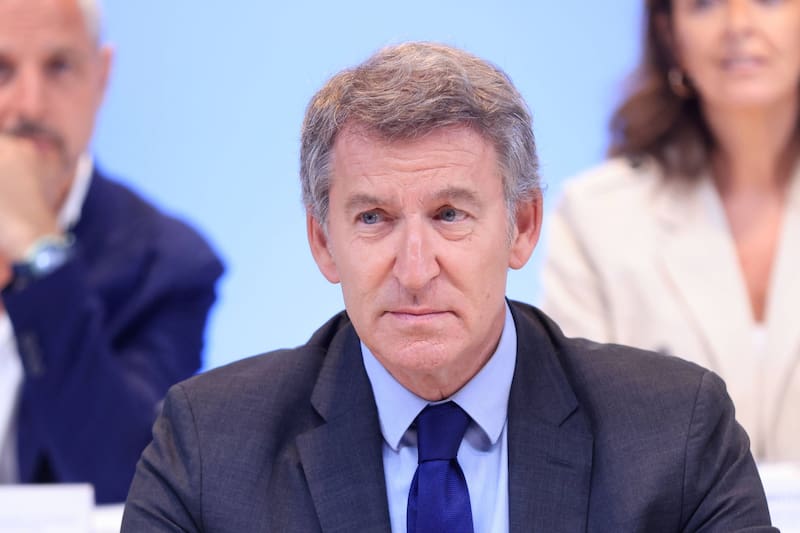 Se filtran mensajes de Mazón a Feijóo: "Esto va a ser un verdadero desastre, presi". (Fuente: archivo).