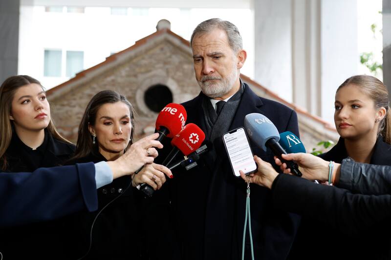 La Casa Real anunció que los reyes viajarán a Córdoba para visitar la zona del siniestro y mostrar su apoyo a las víctimas.