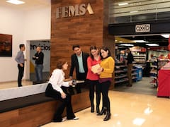 Femsa privilegia dividendos y modera recompras tras rally de 18% de sus acciones en el NYSE en 2025