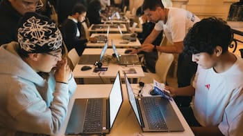 El desempleo en los jóvenes llega al 20%: cómo saltar las barreras para acceder al primer trabajo