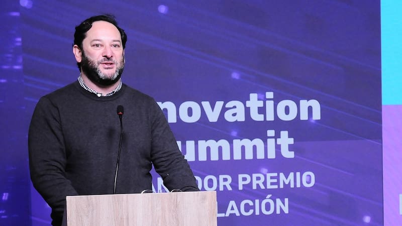 Fernando Scasserra habló en Innovation Summit de agosto, donde fue premiado como CIO Revelación.
