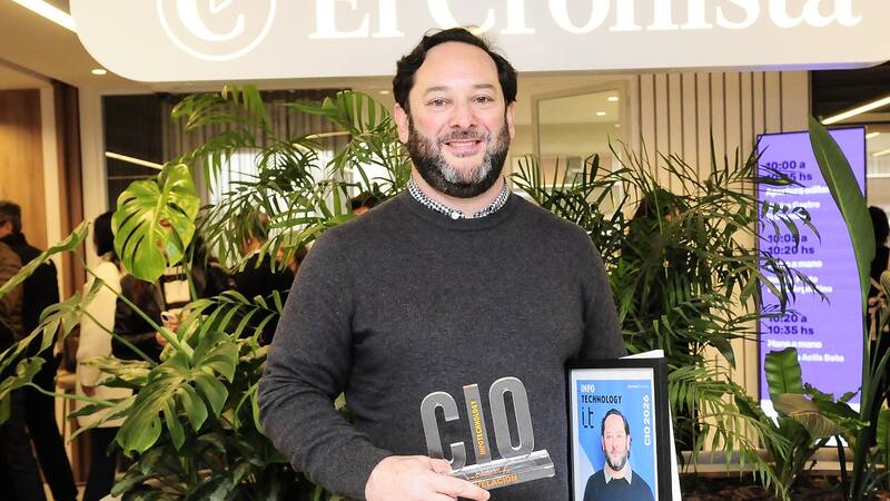 Fernando Scasserra, CTO de Ualá, en la redacción de El Cronista tras ser reconocido como CIO Revelación 2026.