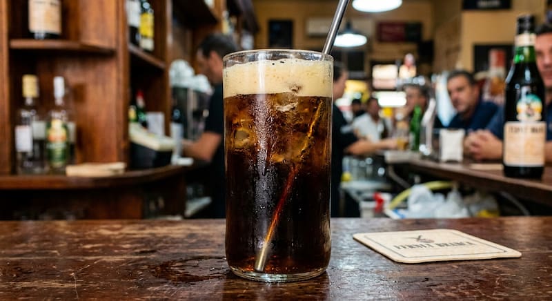 Cómo llegó al país y por qué Córdoba convirtió esta bebida en un clásico.