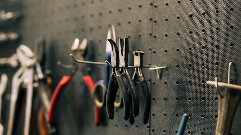 Ferretería y herramientas