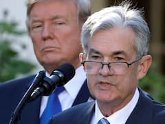 Powell denuncia ataque de Trump para que baje las tasas y el oro se dispara