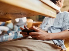 No más celulares en las escuelas: qué dice la norma que aprobó la Provincia de Buenos Aires