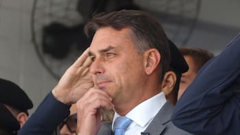 Migraciones confirmó que Flávio Bolsonaro vuela desde Argentina hacia Estados Unidos