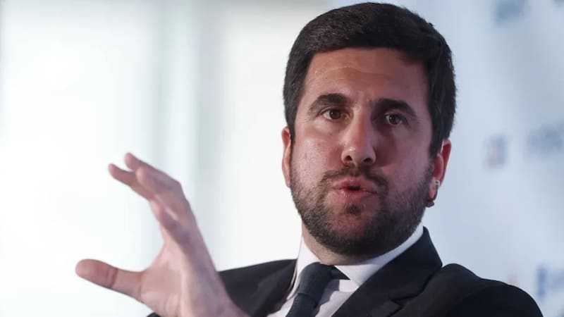 Florentino Pérez tiene competencia por la presidencia del Real Madrid: Enrique Riquelme logró el aval de dos bancos y se presenta como candidato