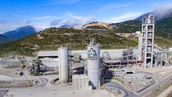 Carlos Slim alista el retorno de su empresa cementera Fortaleza a la Bolsa Mexicana de Valores