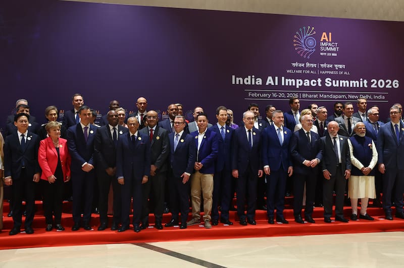 La cumbre reunió a una veintena de jefes de Estado y de Gobierno para debatir sobre la gobernanza global de la inteligencia artificial.
