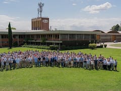 De Eslovenia a la Argentina, el aniversario del “experto en puertas”: 70 años de pasión, esfuerzo y unión