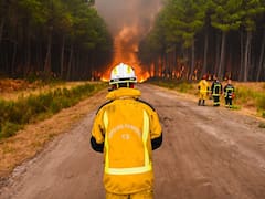 Con sus bosques en llamas, Francia y España se preparan para una ola de calor más extrema