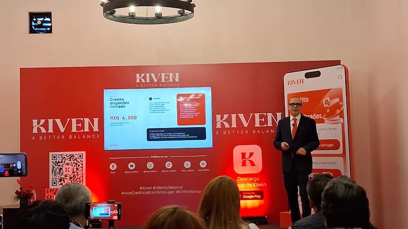 Francisco Hoyos, CEO de Kiven, durante la presentación de la app.