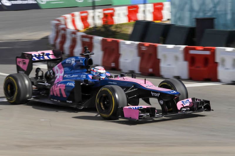 NOTICIAS ARGENTINAS
BAIRES, ABRIL 26: El piloto de Formula 1, Franco Colapinto durante la exhibición "Road Show Buenos Aires 2026" donde el joven talento maneja el modelo E20 de 2012, impulsado por un motor Renault V8. FOTO NA: DANIEL VIDES