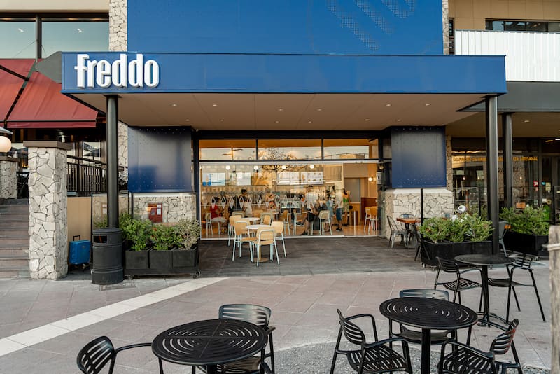 La marca abrirá 34 locales en 2026