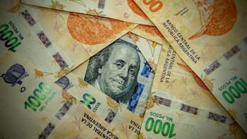 Economía al Día| Manos a la obra: ¿qué hacer con tus pesos y dólares?