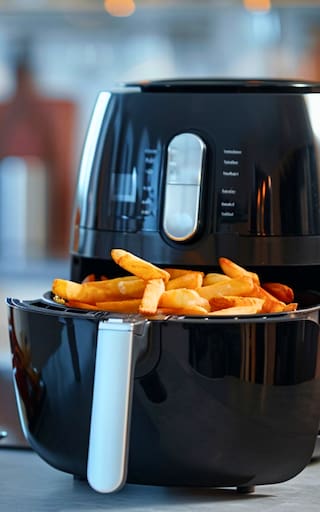 D1 desafía a Alkosto con la freidora de aire de lujo más buscada para tu cocina: el mejor precio al alcance de tus manos