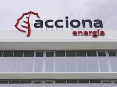 La filial de energías renovables de Acciona sube en Bolsa mientras la matriz analiza una OPA excluyente