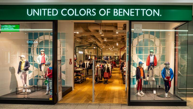 Benetton redujo su red de tiendas físicas en España como parte de un plan global de reestructuración.