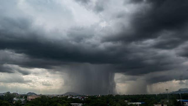 Se acerca un frente frío nunca antes visto en esta época del año y la temperatura bajará en horas: habrá corrientes de aire fresco y hielo por la noche