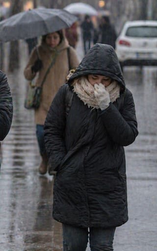 Alerta máxima por la llegada de una fuerte tormenta que traerá frío, abundantes lluvias y vientos helados