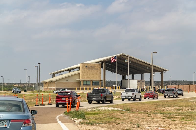 Border Crossing Card, BCC.