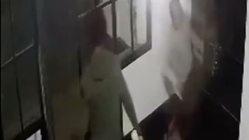 Fuga de película: presos se "escurrieron" enjabonados de su celda y los atraparon en Bolivia.
