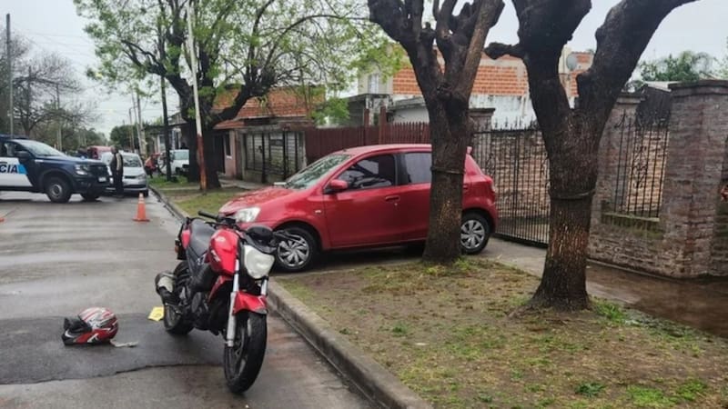 Un funcionario del Ministerio de Seguridad fue víctima de un robo y terminó a los tiros.