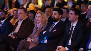 Milei presentó en el think tank libertario a su nuevo vocero: qué ponderó de Ravier