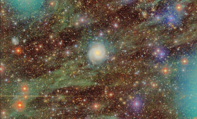 Descubren un enorme disco exterior de estrellas jóvenes en la galaxia espiral Messier 74: se extiende hasta casi 100.000 años luz (foto: Instituto de Astrofísica de Canarias - IAC)
