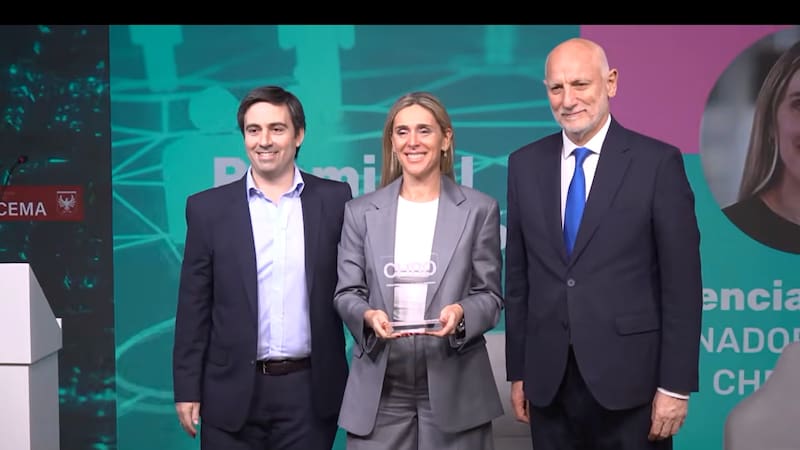 Florencia Tiscornia recibió el premio al Líder de Recursos Humanos CHRO 2026