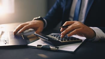 Cómo usar quebrantos para pagar menos Ganancias: lo hacen estudios contables y muchas empresas lo ignoran