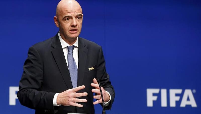 Gianni Infantino ve con muy buenos ojos la posibilidad de España 2030