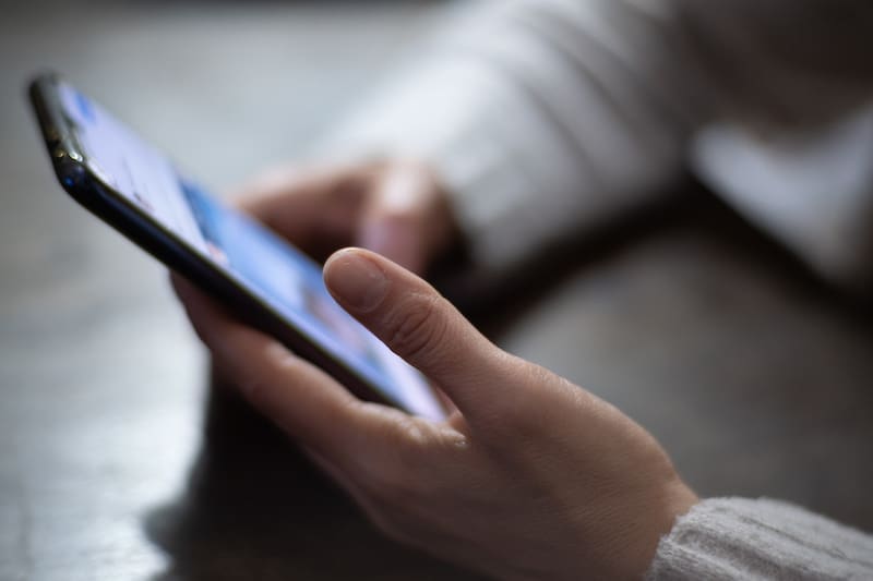 GlorIA identifica hábitos de consumo y ofrece sugerencias relevantes adaptadas a cada perfil.