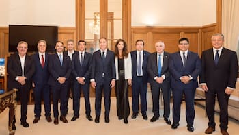 Milei busca terminar con las PASO y aparece un acuerdo reservado con un gobernador clave