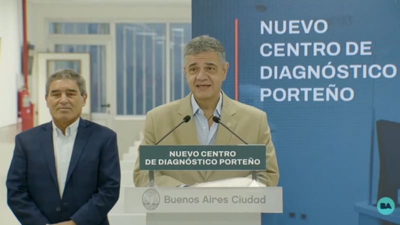 Jorge Macri brindó un discurso en la inauguración acompañado por el ministro de Salud de CABA, Fernán Quirós y el director del SAME, Alberto Crescenti. (Foto: GCBA)