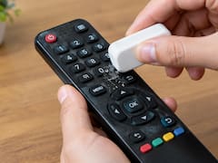 Frotar una goma de borrar en un control remoto: para qué sirve y por qué lo recomiendan