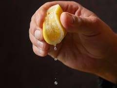 El verdadero motivo de por el cual recomiendan tirar agua hirviendo con limón por las rejillas y para qué sirve