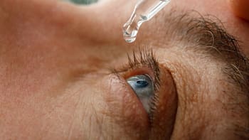 ¿Fin de las operaciones para astigmatismo y miopía?: descubren sin querer una técnica que corrige la visión sin cirugías