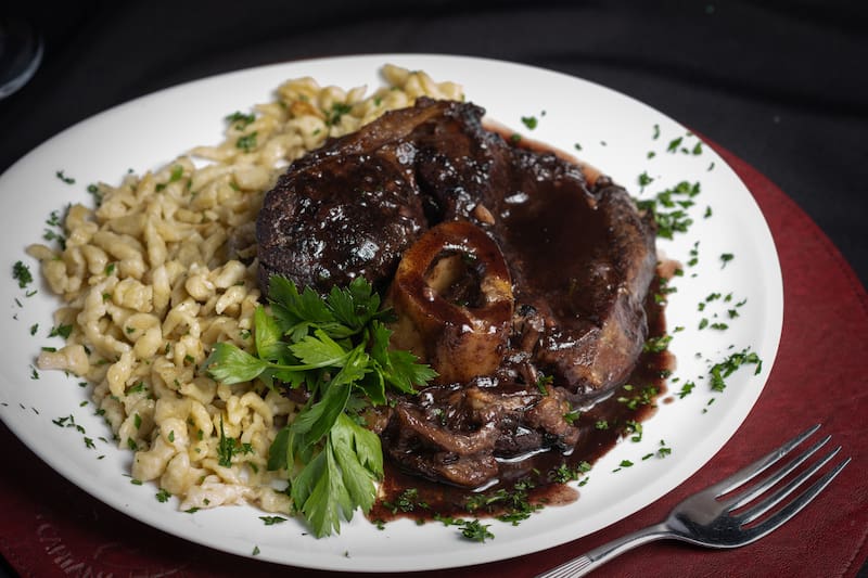 Osobuco al malbec de La Capitana.