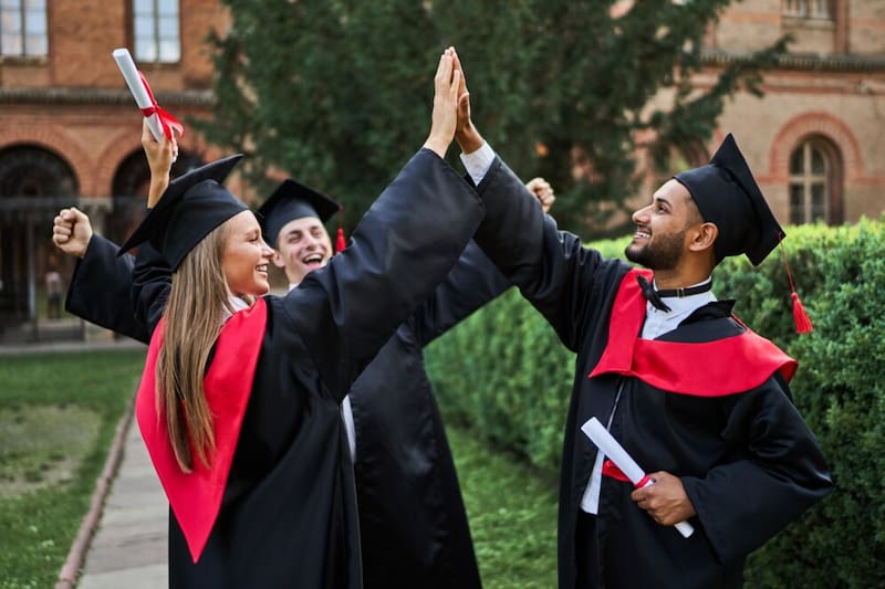 The fee would apply to any type of OPT, whether a student uses it during their studies or after finishing their program. Credit: Freepik.