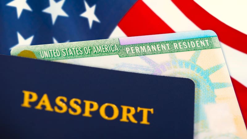 El Servicio de Ciudadanía e Inmigración de Estados Unidos confirmó qué criterios deben seguir quienes buscan tramitar la residencia permanente en Estados Unidos durante mayo. Fuente: Shutterstock.