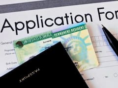 Cambian la Green Card desde mayo 2026: por orden de USCIS, los inmigrantes deberán solicitar así la residencia y los permisos de trabajo