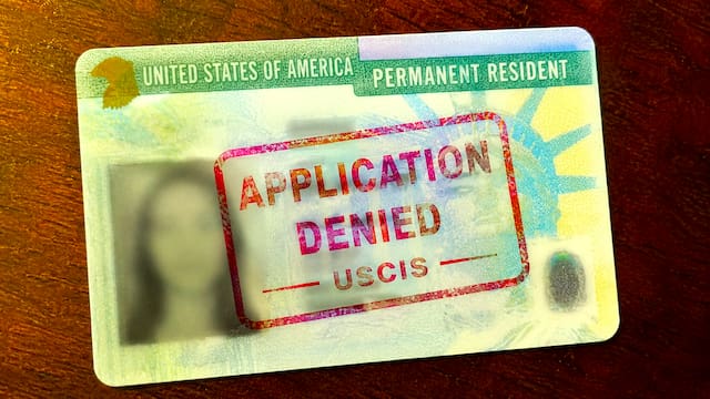 El Gobierno lo confirmó: se rechazarán todas las Green Cards a quienes no presenten este documento financiero clave