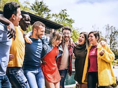 Confirmado por la ciencia | Revelan a qué edad exacta encontraremos la felicidad