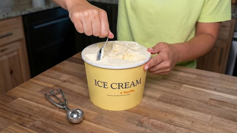 Guardar el helado en una bolsa dentro del freezer: para qué sirve y por qué lo recomiendan