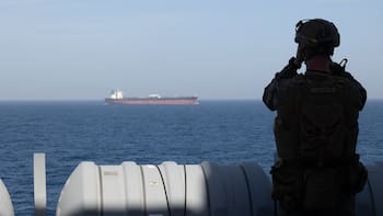 Estados Unidos interceptó un barco iraní que intentaba evadir el bloqueo y hubo una dura respuesta: “Habrá represalias”