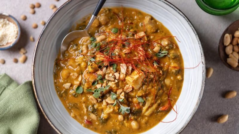 A dark roux for gumbo can take up to an hour of constant stirring. Credit: Magnific.