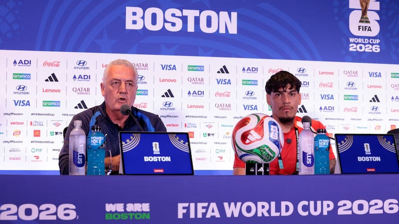 Gustavo Alfaro, entrenador argentino: “Éramos Bruce Willis en Sexto Sentido, los únicos que sabíamos que no estábamos muertos, éramos nosotros”