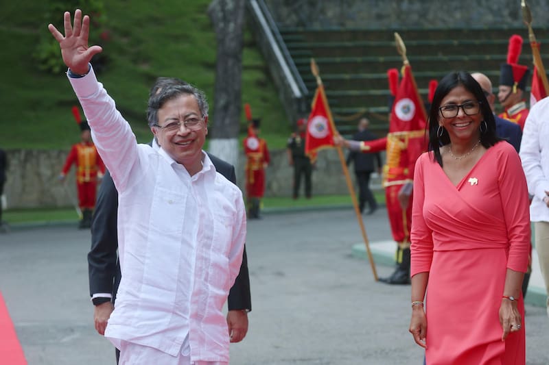 Los mandatarios se encuentran en el marco de la Reunión Binacional de la Comisión de Vecindad e Integración (Fuente: EFE).